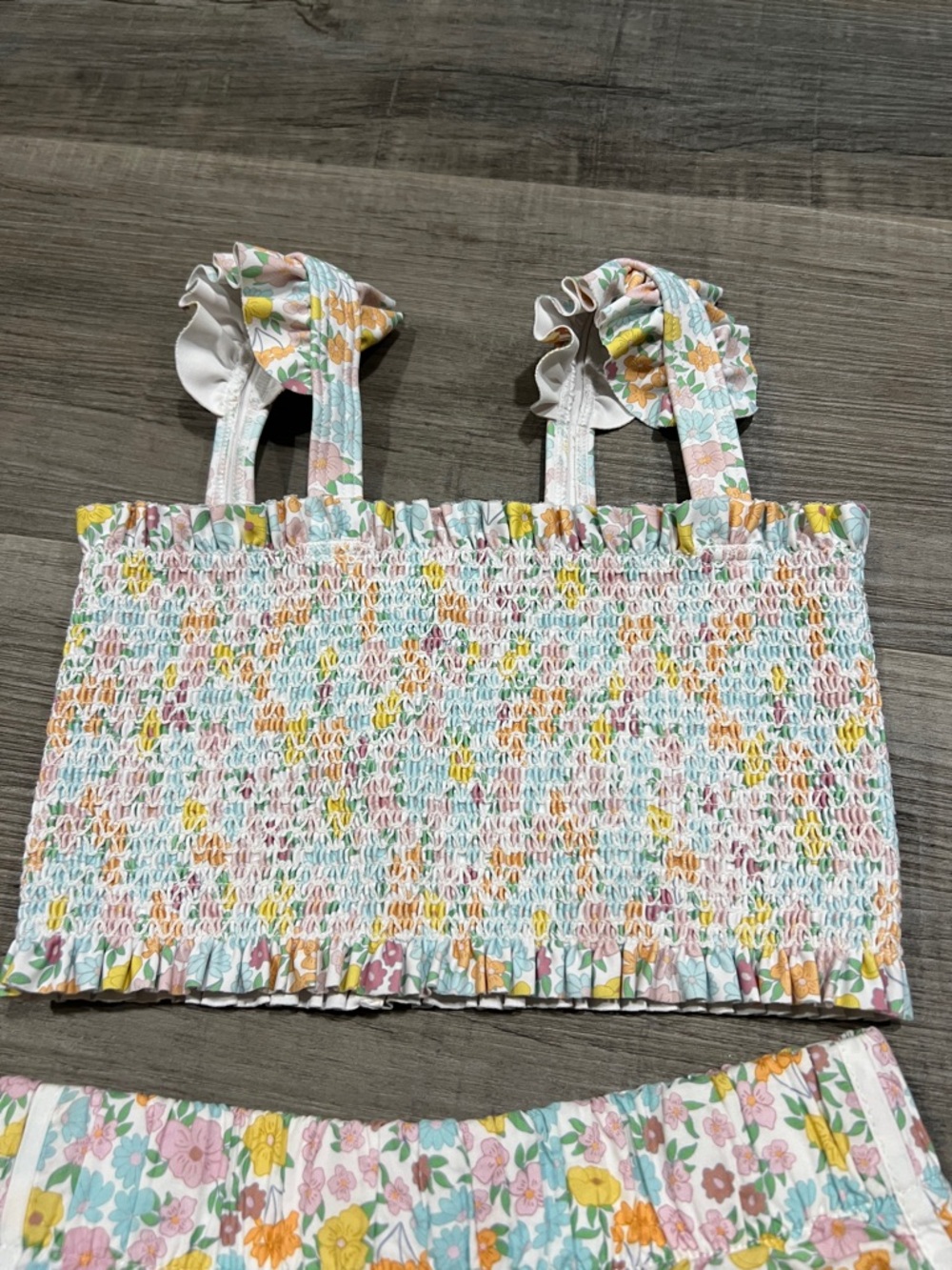 Minnow swim top with matching cotton shorts size 5/6T - Picture 2 of 5